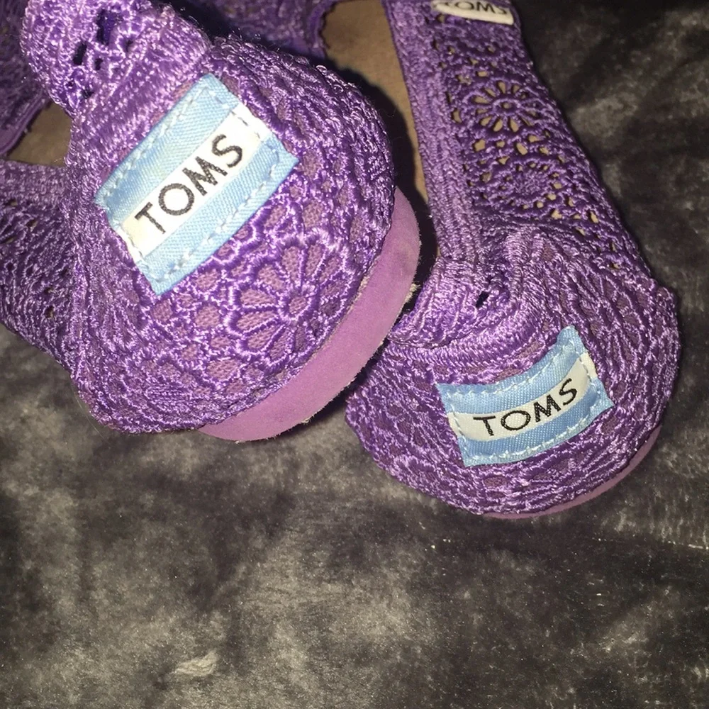 Toms‎ lavender lace Espadrilles